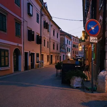 Rustika * スクラーディン