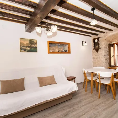 Rustika Apartmán Skradin