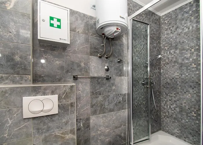 Rustika Daire Skradin